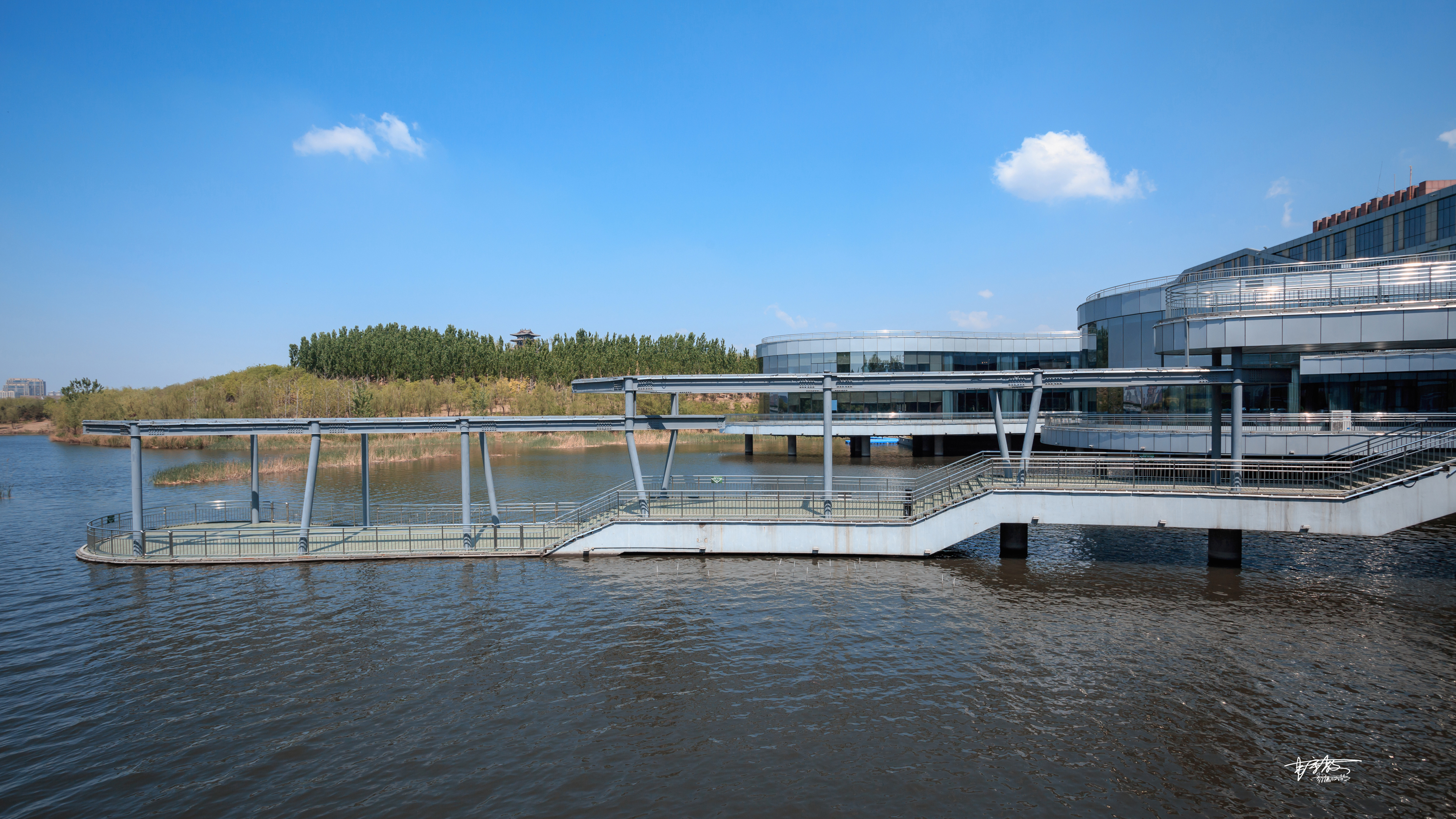 每一位热爱足球的少年,梅西是所有人最大的梦想