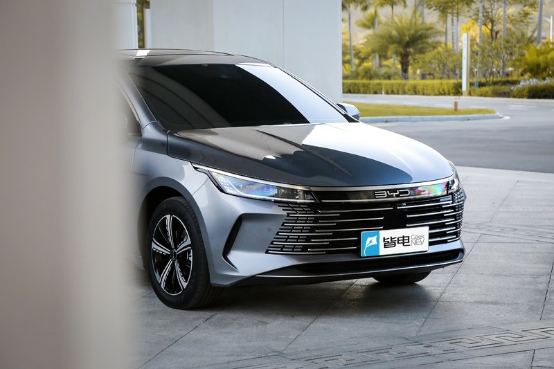 比亚迪05型驱逐舰120版本纯电续航,比亚迪驱逐舰05款哪款性价比最高