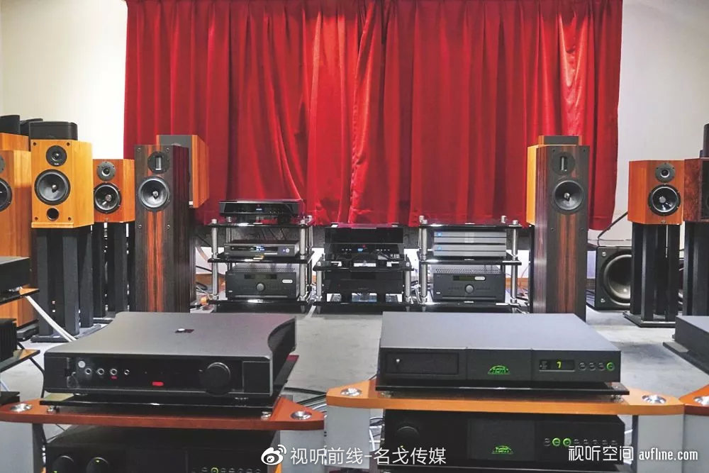 线路独特用料扎实：RegaAETHOS合并功放