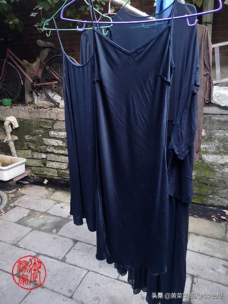 黑色桑蚕丝裙子什么时间穿,植物染裙子