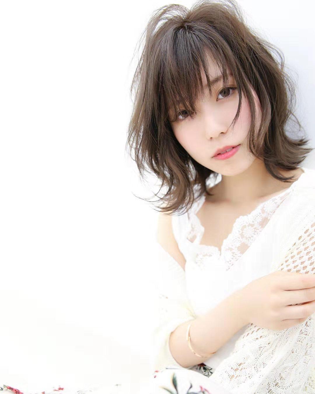 头发贴头皮不想烫怎么处理,头发贴头皮不烫发解决方法