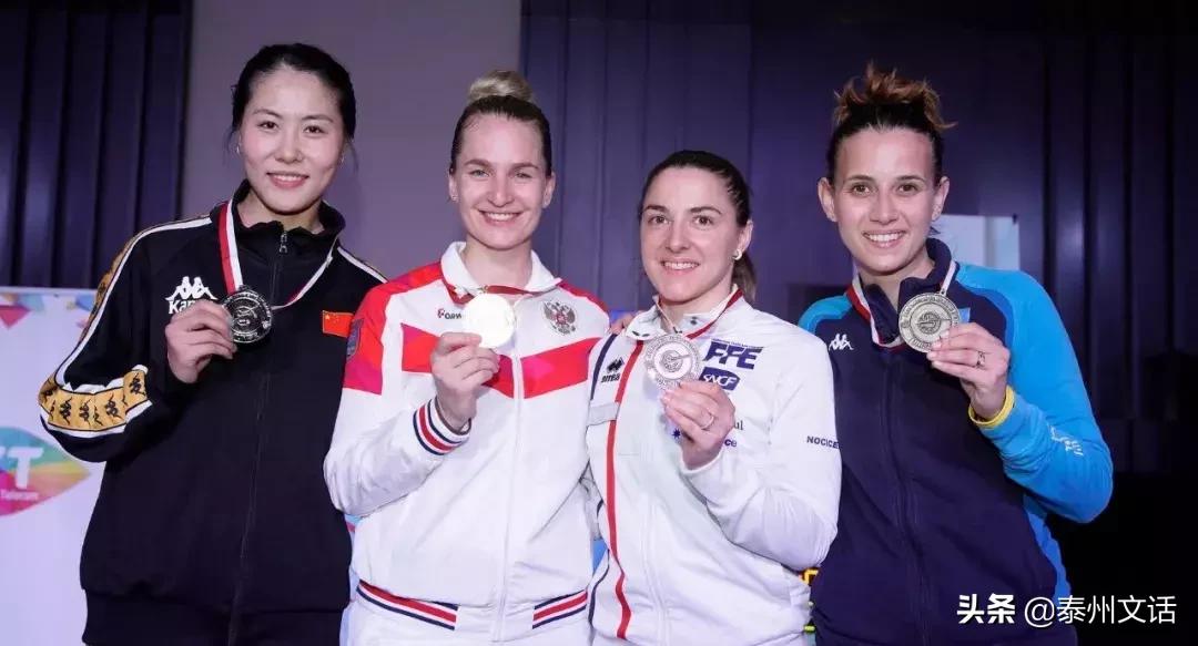 庆祝女篮姑娘夺冠,祝贺女篮姑娘们夺冠