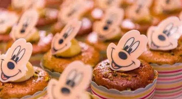 上海迪士尼酒店两天一夜攻略,上海迪士尼旅游攻略小礼品