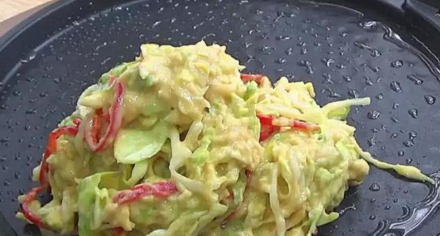 包菜最好吃的做法一次6颗不够吃,包菜好吃的做法一吃就上瘾