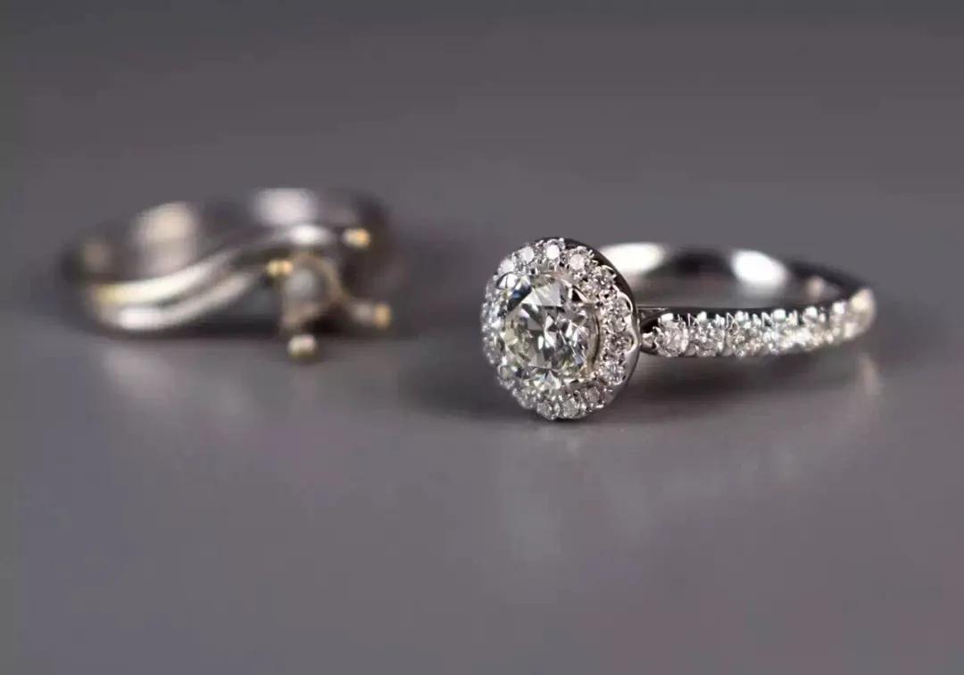 戒指大小不合适了怎么调整,戒指手寸太大怎么办