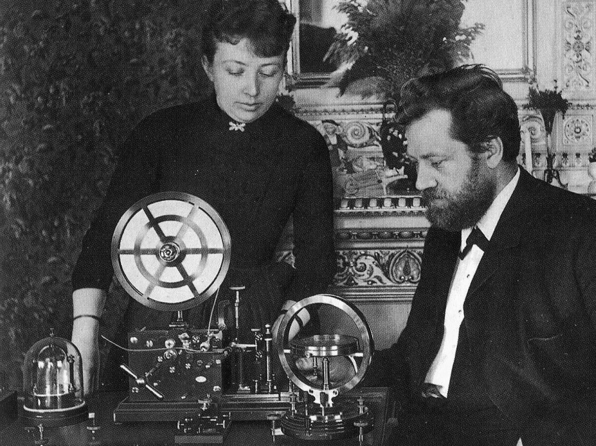 百年经历的爱立信