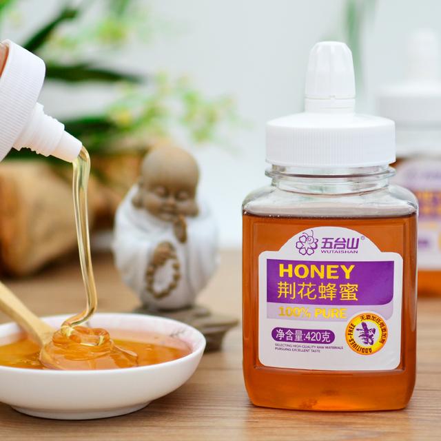 蜂蜜加什么洗脸能去黑头,蜂蜜美容方法去黑眼圈