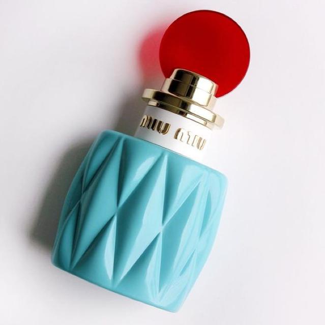 适合冬天的香水推荐,女人必买的十种香水推荐一下