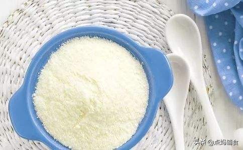 宝宝一岁了只吃母乳需不需要断奶,宝宝特别依赖母乳不吃奶瓶怎么办