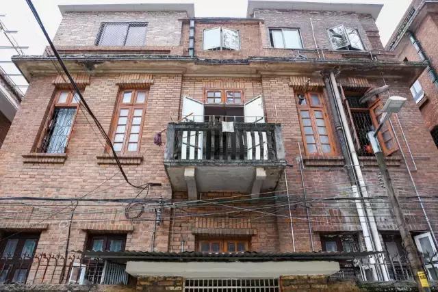 你好，让我们在东山的洋房街道来场不期而遇的邂逅