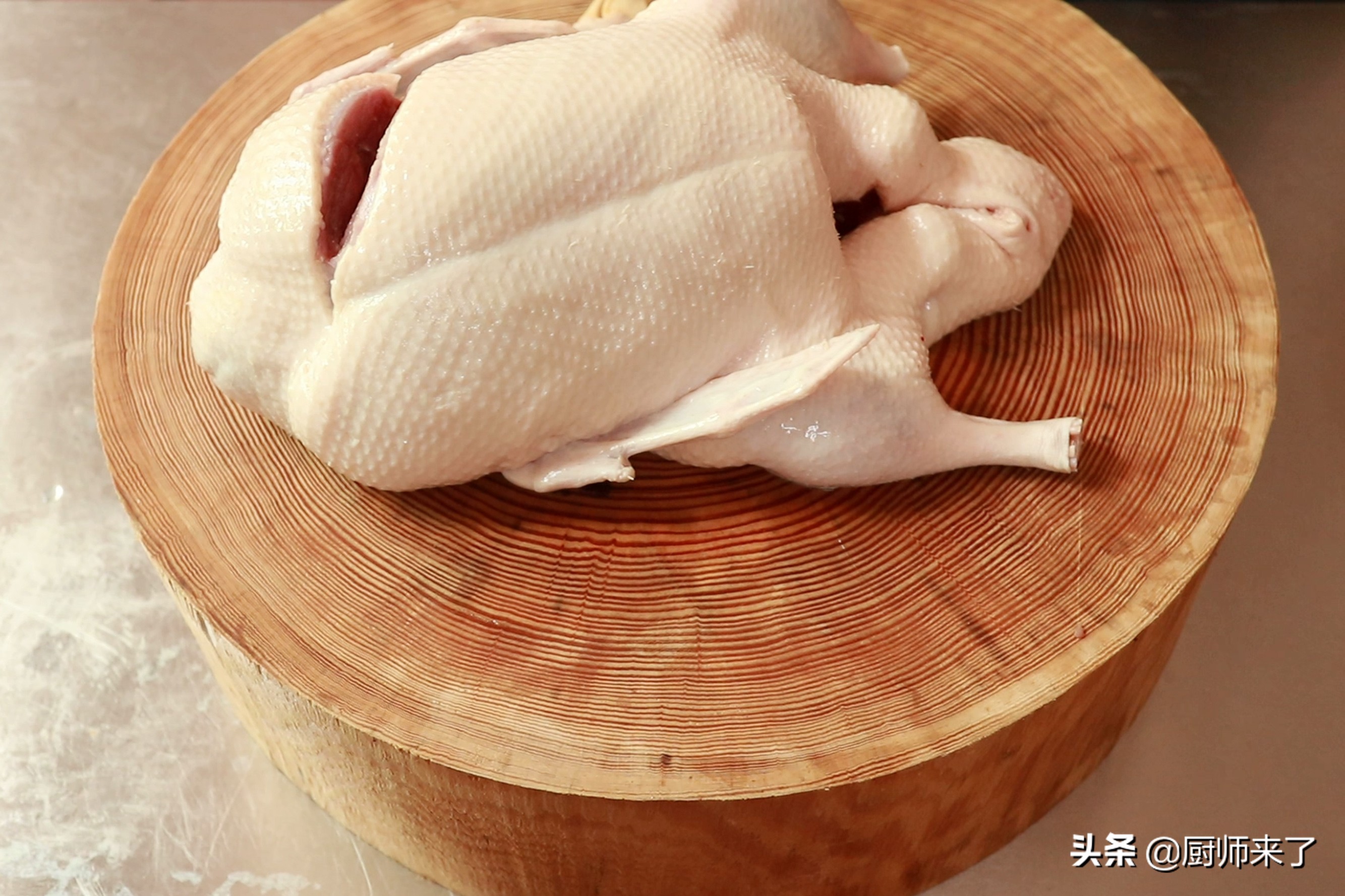 花椒盐水鸭怎么做好吃视频教学,花椒盐水鸭的正宗做法