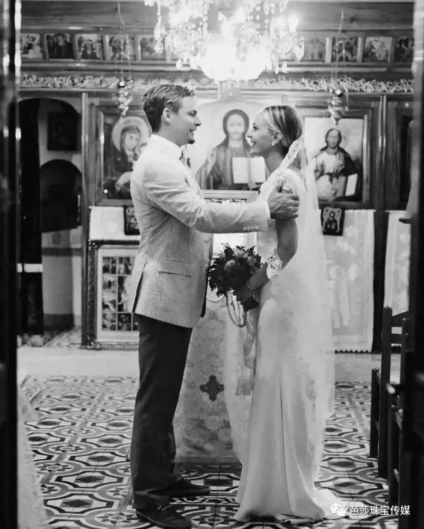 向太给郭碧婷买钻戒,向佐求婚郭碧婷钻戒