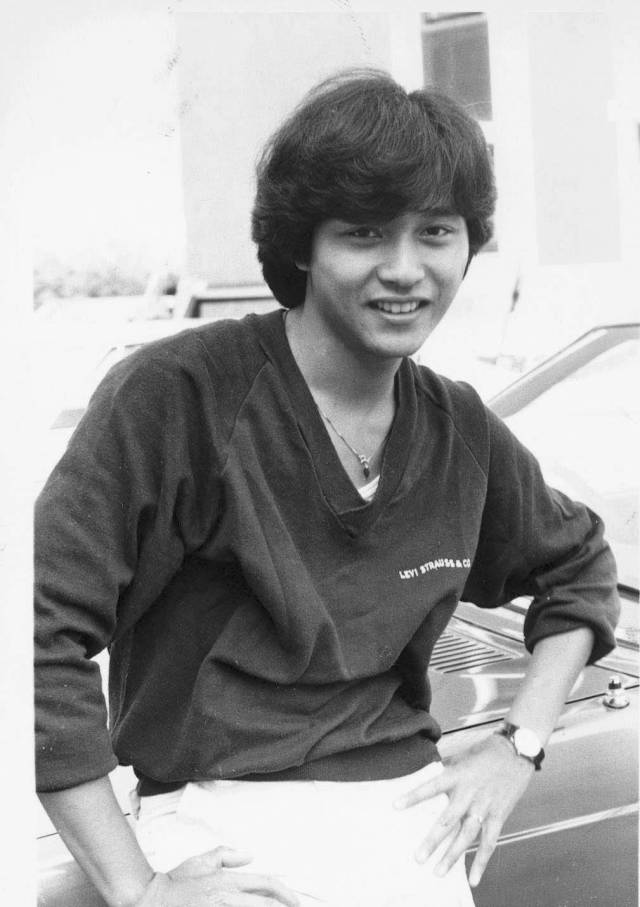 轰动香港乐坛的一首金曲,哪首歌奠定了香港乐坛的巅峰