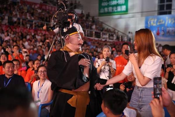 大美微山湖风情荷花节,微山第三十届荷花节湿地嘉年华