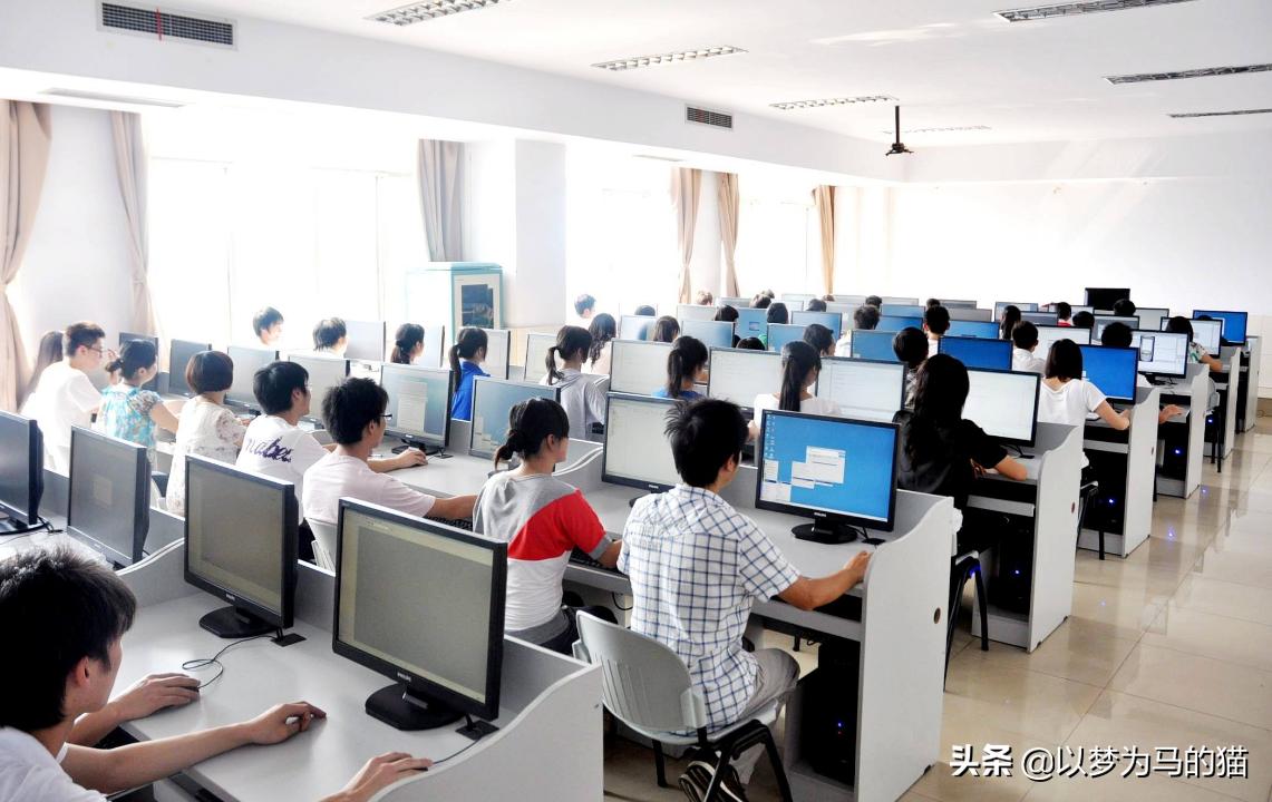 这6个专业很靠谱毕业后工作稳定,计算机类哪个专业就业前景最好