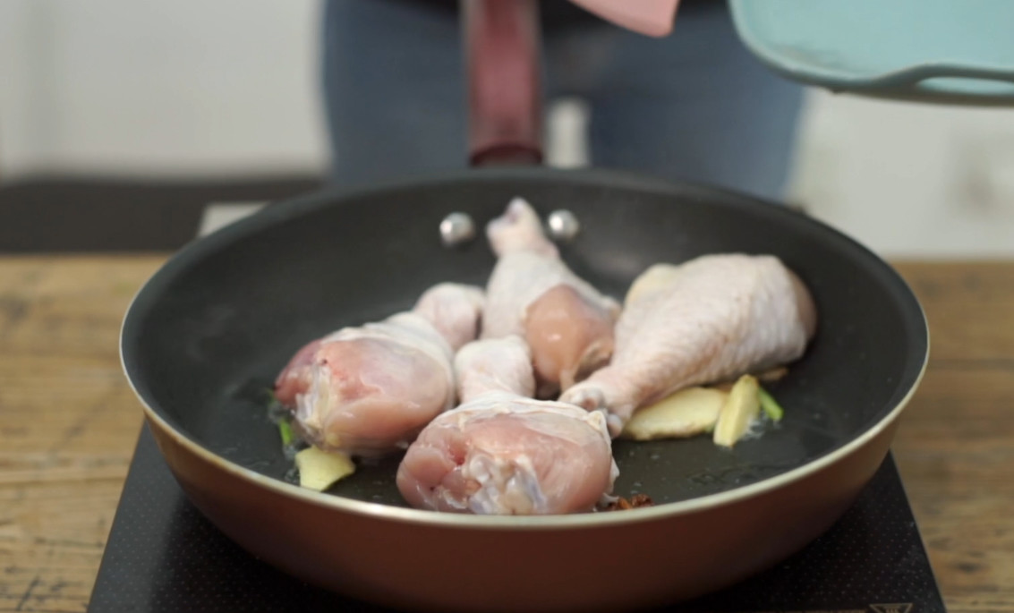 鸡腿裹面粉的做法,好吃的可乐鸡翅和可乐鸡腿怎么做