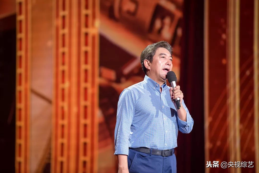 赵忠祥年轻岁月,赵忠祥汪涵朗诵