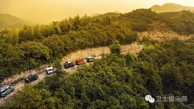 新款卫士的真实越野能力,卫士是不是硬派越野车