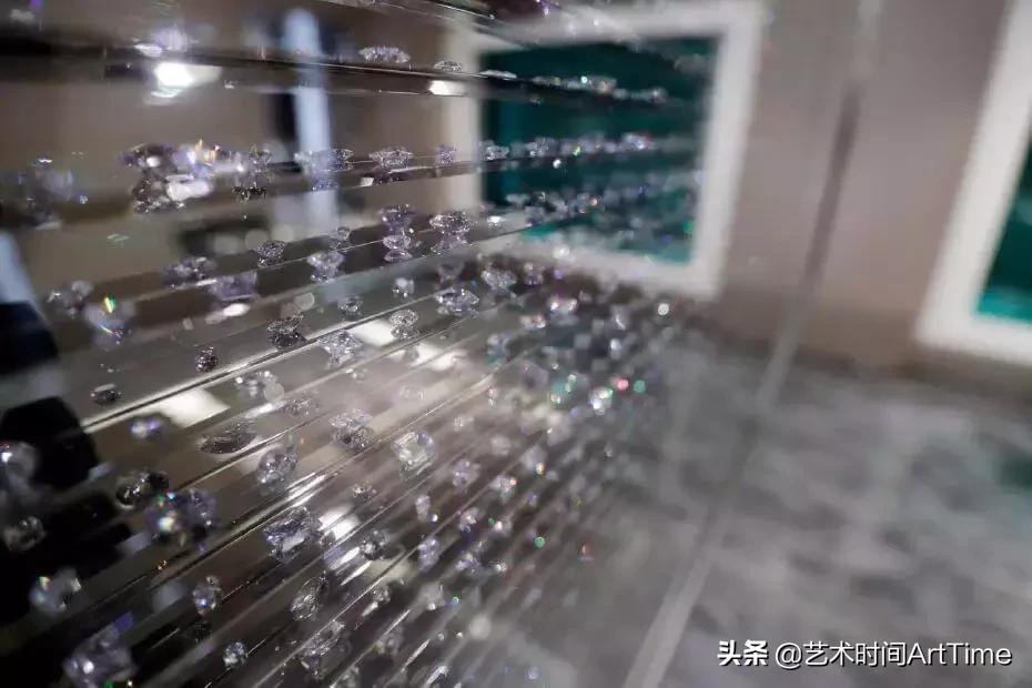 2晚20万美元！艺术家设计的酒店套房怎么这么贵？