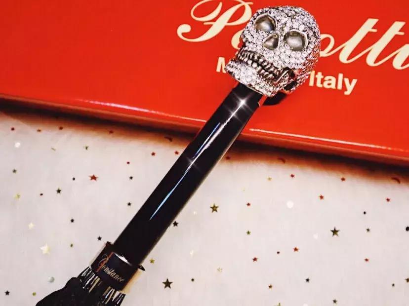 时髦精の恋物癖：易拉罐香水、玳瑁牙刷、“爱马仕”香氛...