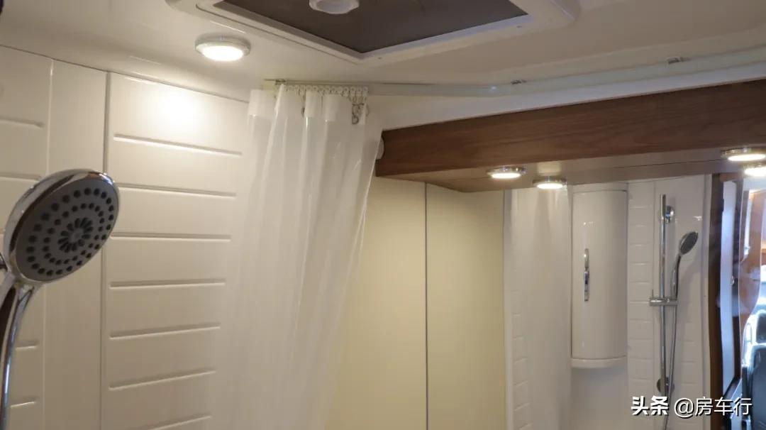 热门房车车型大全,房车十万左右高颜值的车