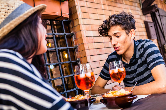网恋靠谱吗你怎么看,网恋靠谱吗现代版