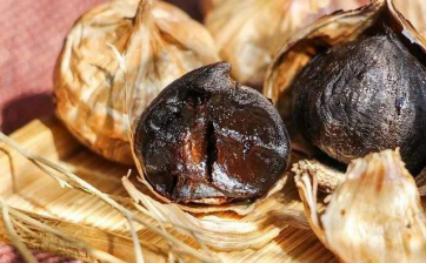 黑蒜抗癌是真的还是假的,吃黑蒜真的好吗