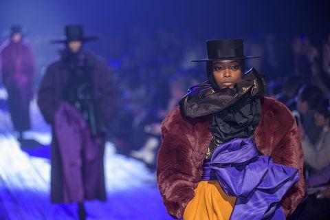 时尚圈著名设计师,小马哥重回巅峰