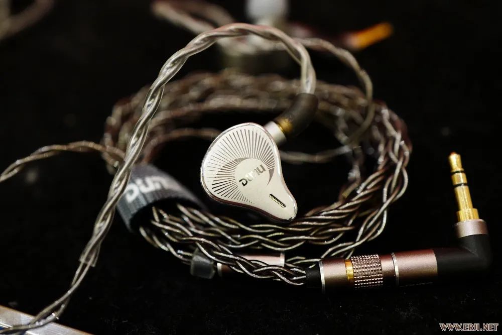 展商如何布展，才能让展位人气显得特别旺？成都国际耳机展大报道