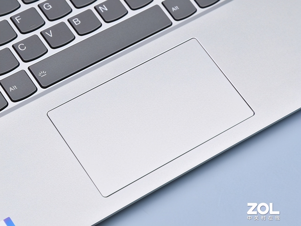 联想扬天s14酷睿版可以带动cf吗,联想扬天s14酷睿版优缺点