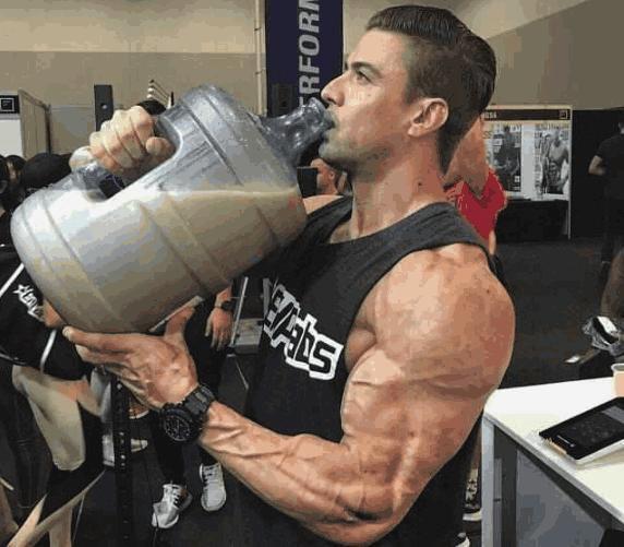 为什么会觉得增肌粉很难喝 (为什么不推荐喝增肌粉)