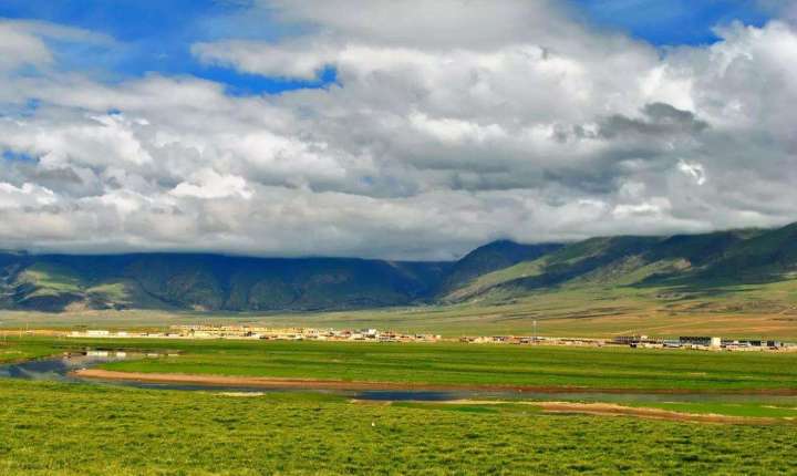 中国最美的八大草原,夏天旅游,与草原最配哦