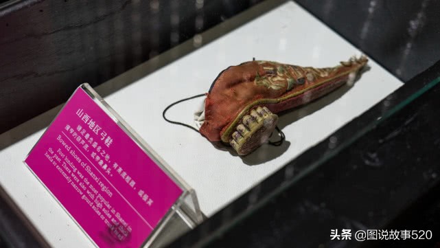 小脚一裹眼泪一缸,小脚三寸鞋