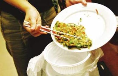 狗狗吃剩饭剩菜为什么还那么健康,为什么不要给狗狗吃剩饭剩菜