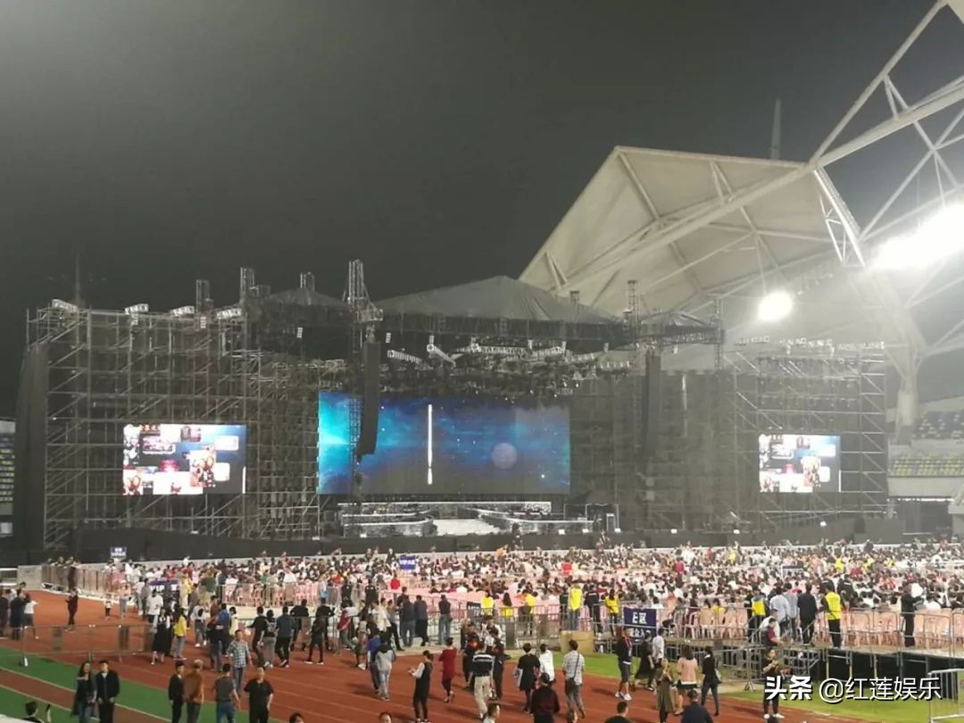 梧州演唱会谭咏麟,梧州谭咏麟演唱会视频