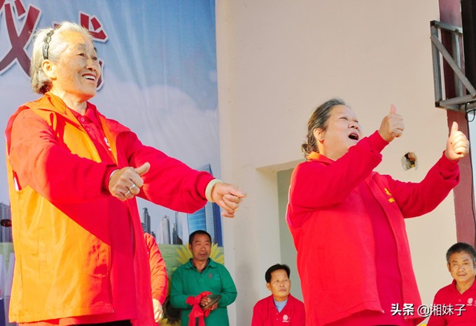 湖南垃圾分类她们在行动！怀化辰溪村里传唱《垃圾分类七字歌》，“分”出居民好习惯