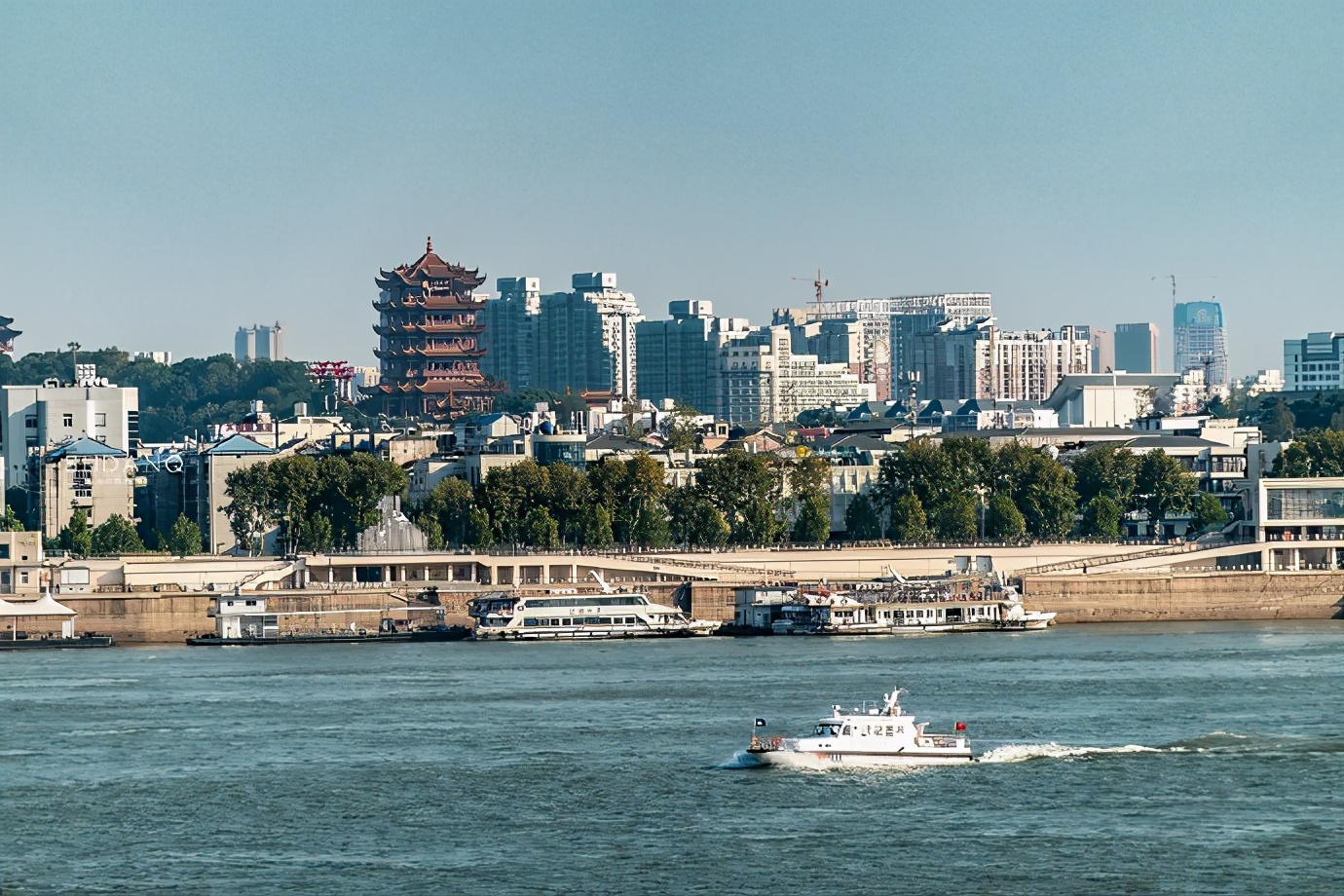 武汉著名的风景有黄鹤楼还有什么,武汉除了黄鹤楼还有哪些地方