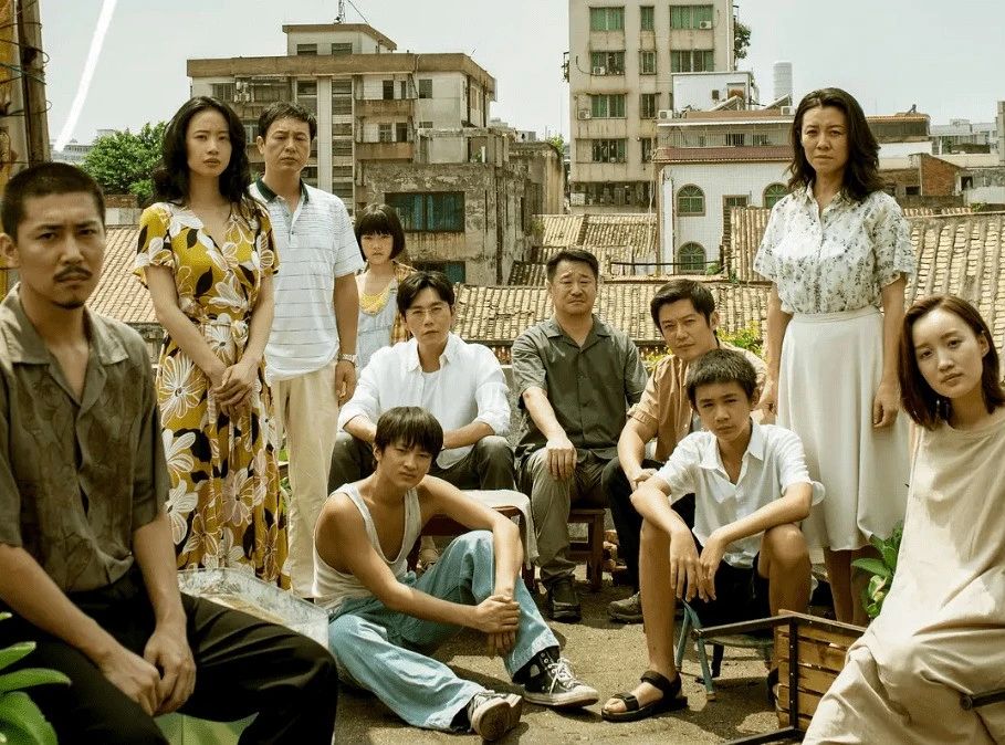 《隐秘的角落》里的中年人脸上都写着一句话：我太难了