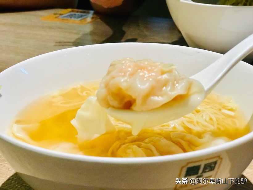 一碗被打翻的面,与云吞面有天作之合的云吞面汤底
