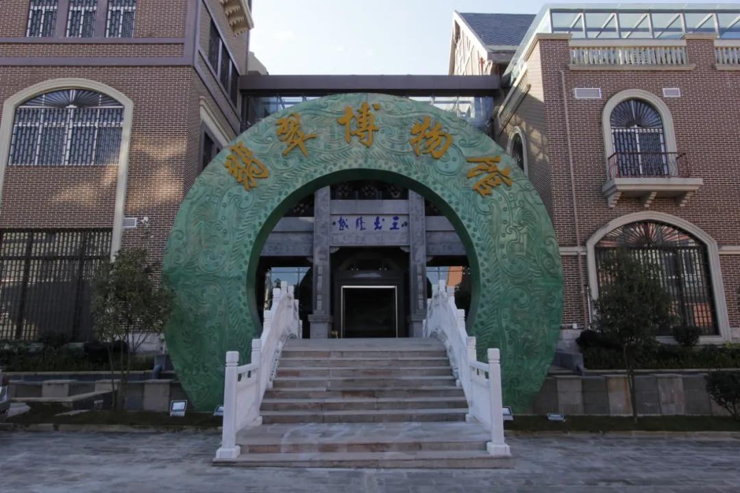 云南腾冲翡翠展销会,腾冲翡翠琥珀市场