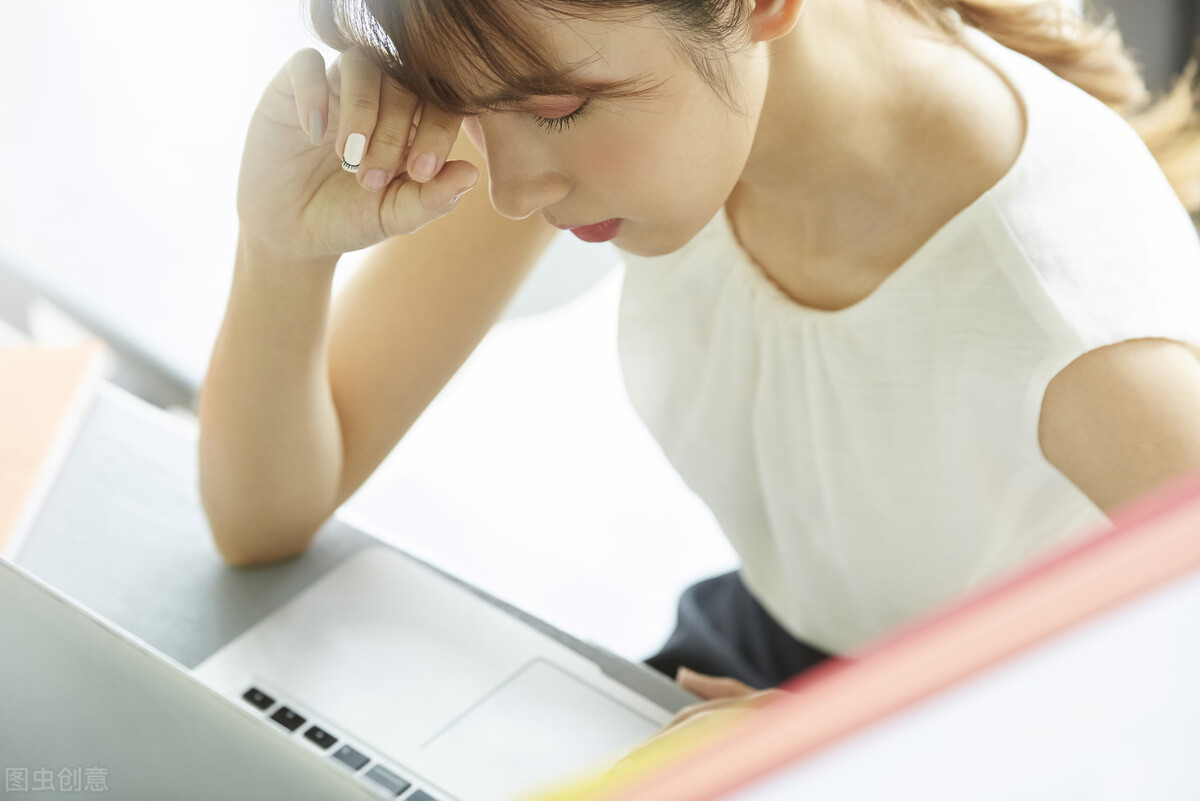 如何面对同事说话不礼貌,上班遇到烦人的同事怎么办