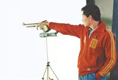 中国首位奥运冠军许海峰来晋江,1984年奥运冠军许海峰视频