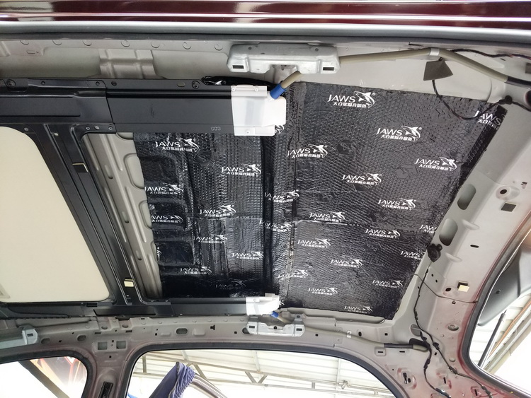 尽除异味厦门靓车港斯柯达昊锐汽车隔音改装大白鲨