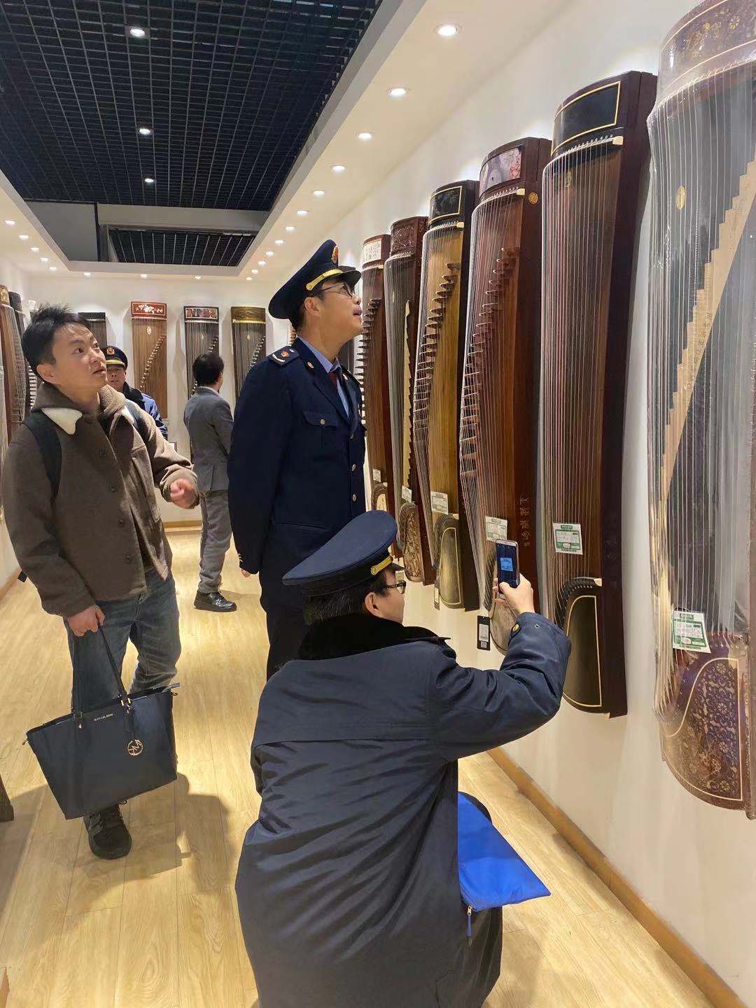 市场监管所查获假烟酒,市场监管局查获假烟