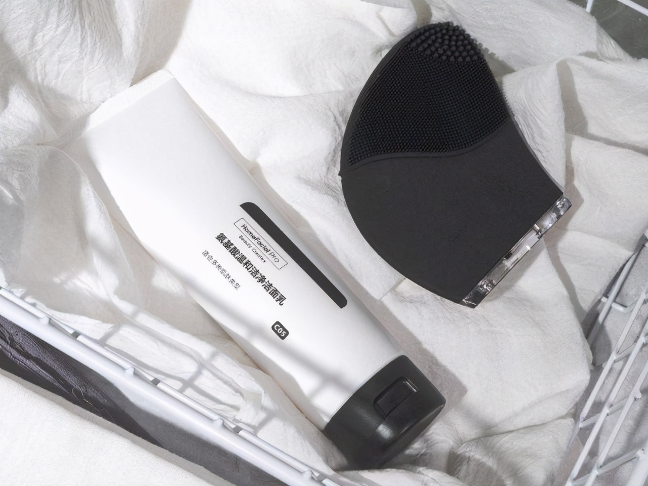 深层清洁控油的洗面奶有哪些品牌,深层清洁毛孔洗面奶推荐