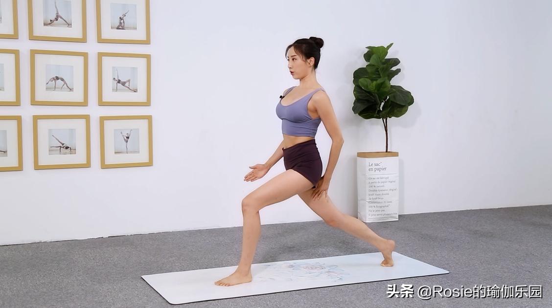 胯过宽+大腿粗，穿裤子太丑？4个动作缩胯瘦腿，各款美衣肆意搭