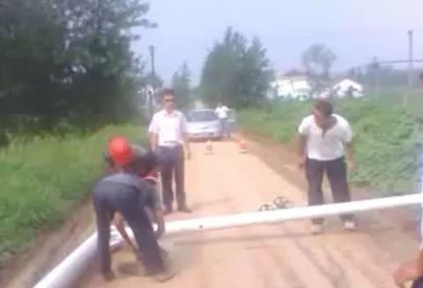 监控室外立杆和基础,监控立杆基础接地做法