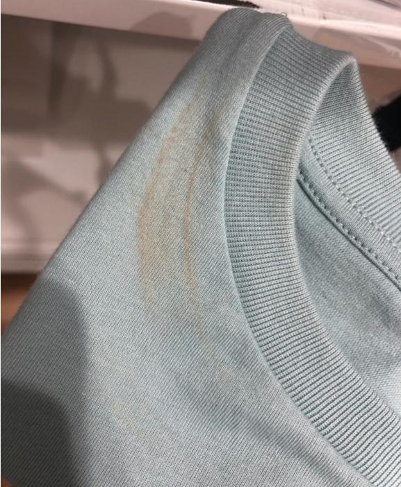 优衣库大人试穿童装,成年人试穿优衣库童装引热议