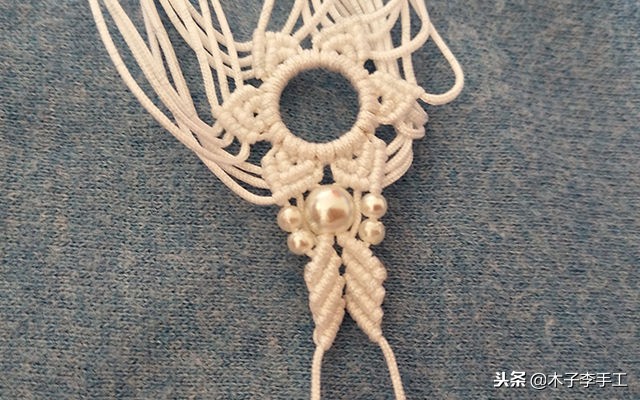 七彩莲花挂件的编法,梅花挂件编法教程