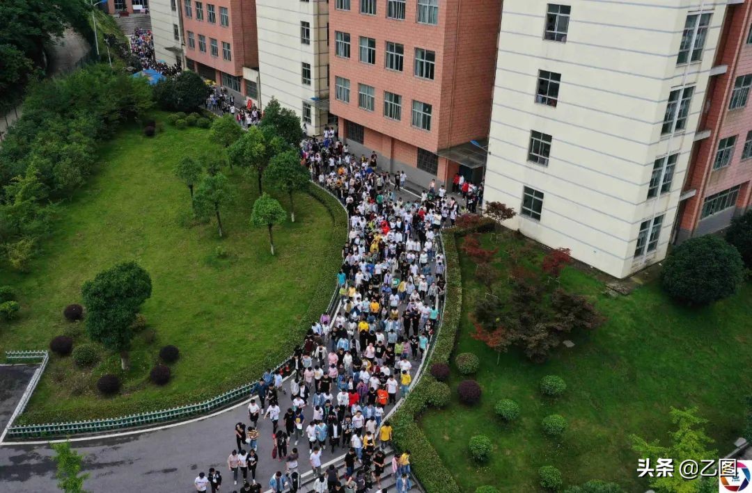 摄影师盘点2020年照片,摄影师用9张照片回顾2020年